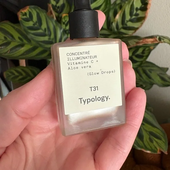 Typology Glow Drops with Vitamin C and Aloe Vera - Picture 1 of 6